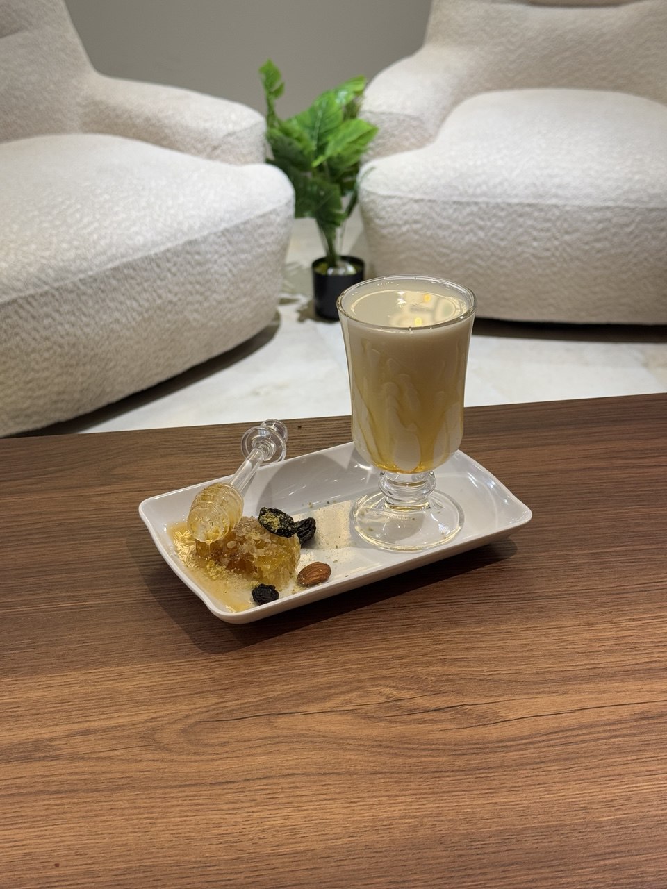 شیر و هنگڤین