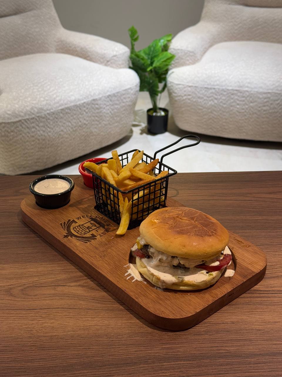 بورگه‌را گوشت و پەنیر