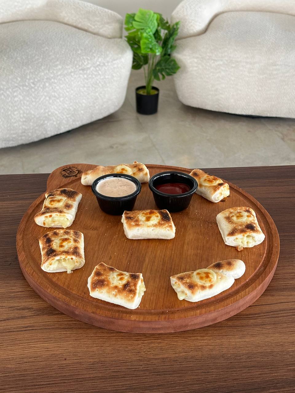 پیتزا بغوتشن