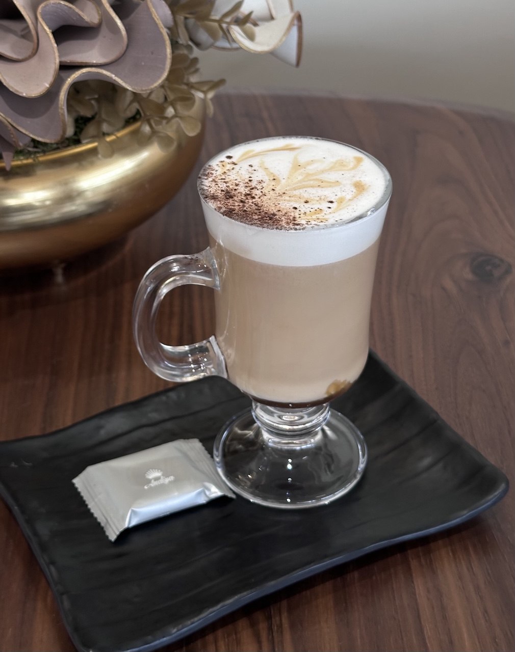 لاتێ ماکیاتو کارامێل